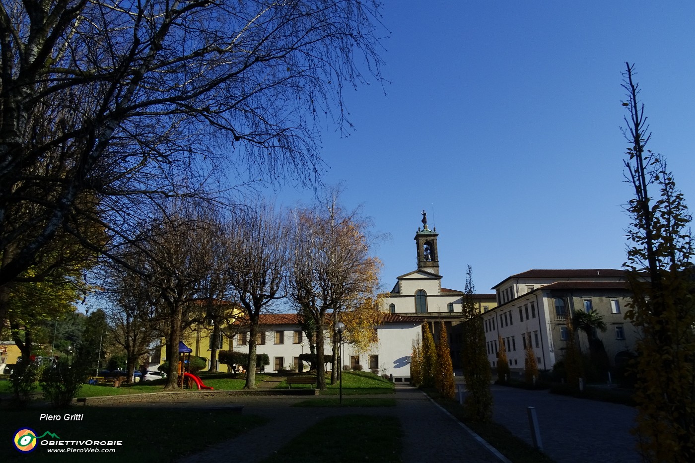 61 Abbazia di Pontida (Monastero di S. Giacomo).JPG